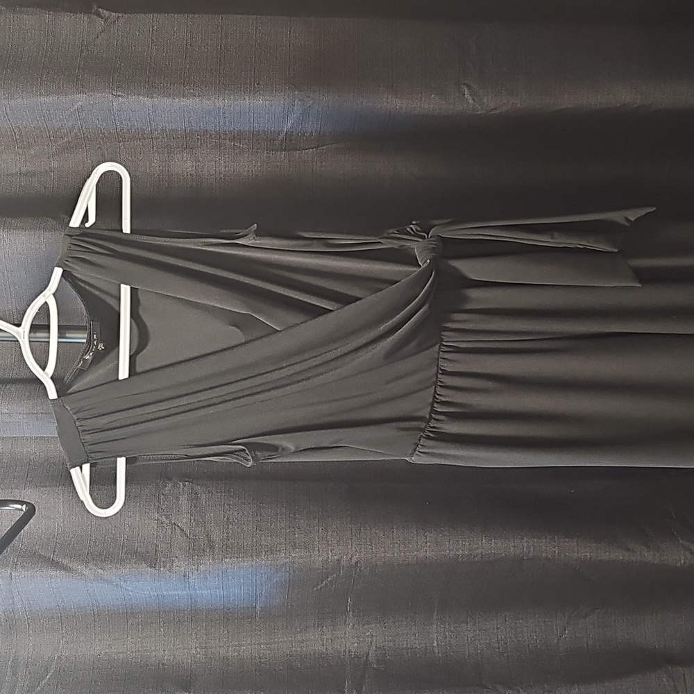 Tahari Elegant Black Sleeveless Jumpsuit - Picture 8 of 11
